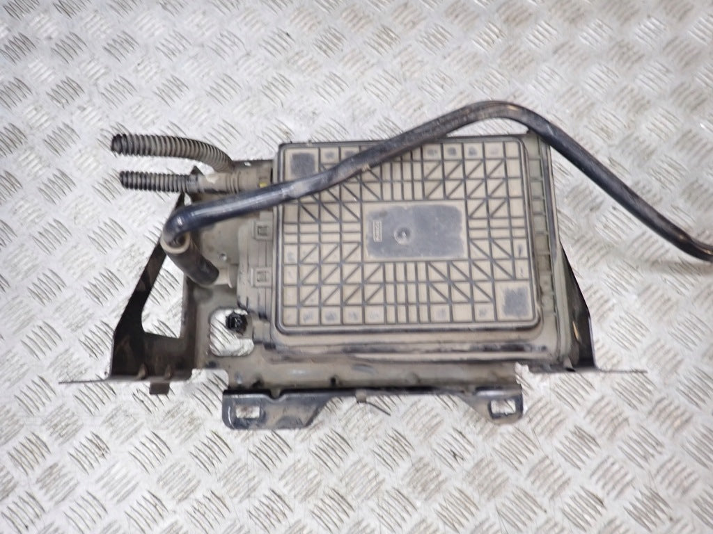Filtr węglowy do Ford F350 F250 Super Duty 2021, model P558, 6.2, 4x4, marki Autolandparts, widoczny na zdjęciu