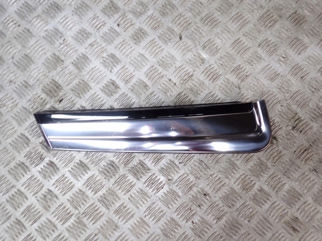 Right Rear Fender Trim Chevrolet Tahoe Yukon 21-