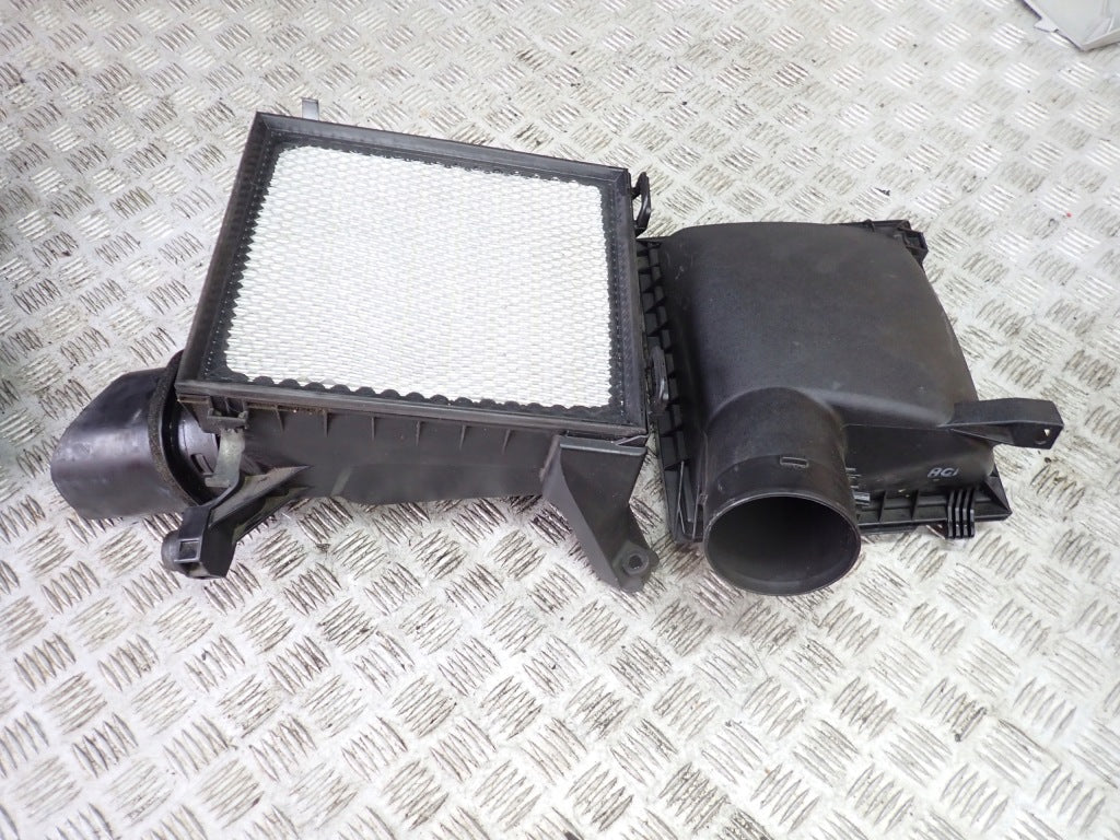 Obudowa Filtra Powietrza Toyota Tundra II 4.6 2014-