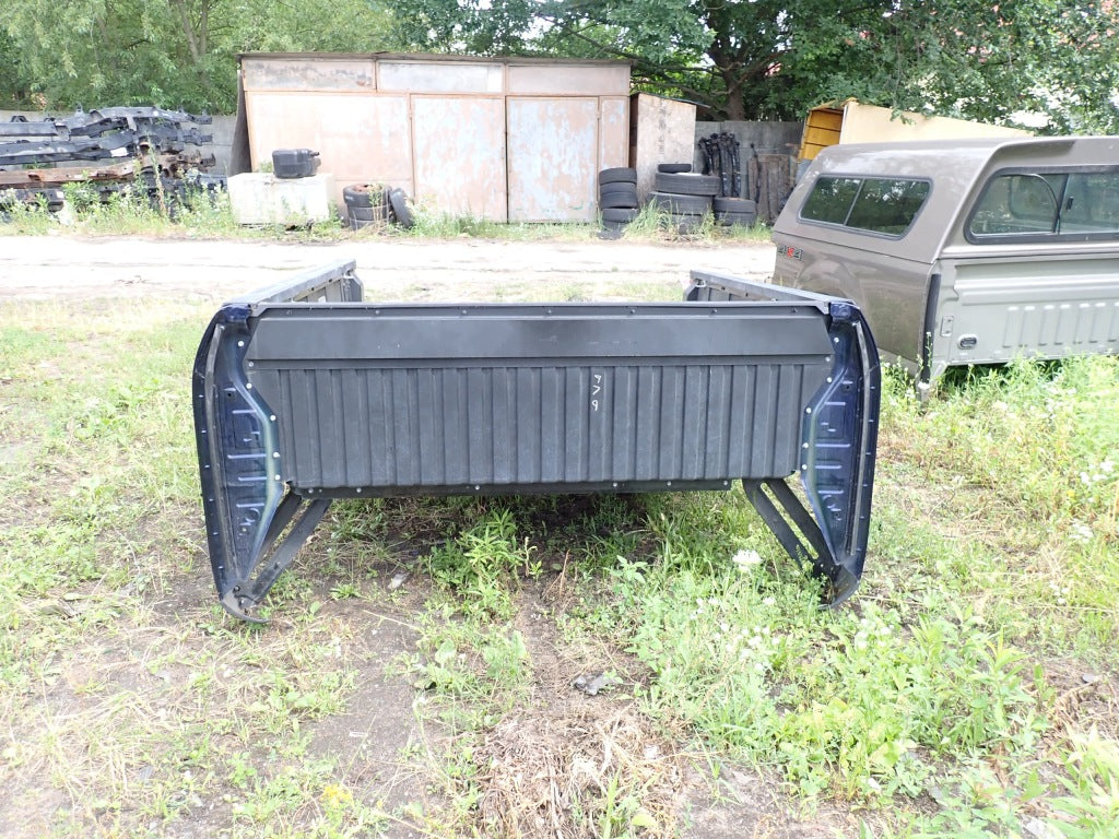 Zabudowa Krótka Paka Buda 5.5 FT Toyota Tundra Crew Max 2022-