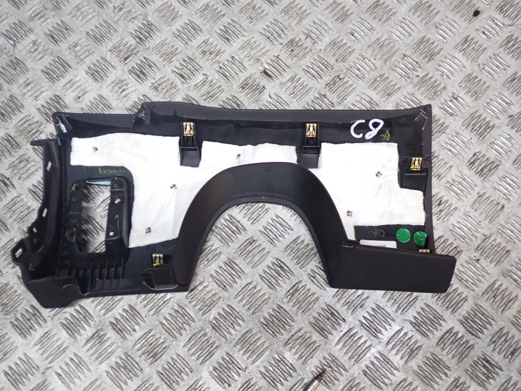 Osłona Deski Kokpitu Dolna Pod Kierownicą Kolumną Chevrolet Corvette C8 20-
