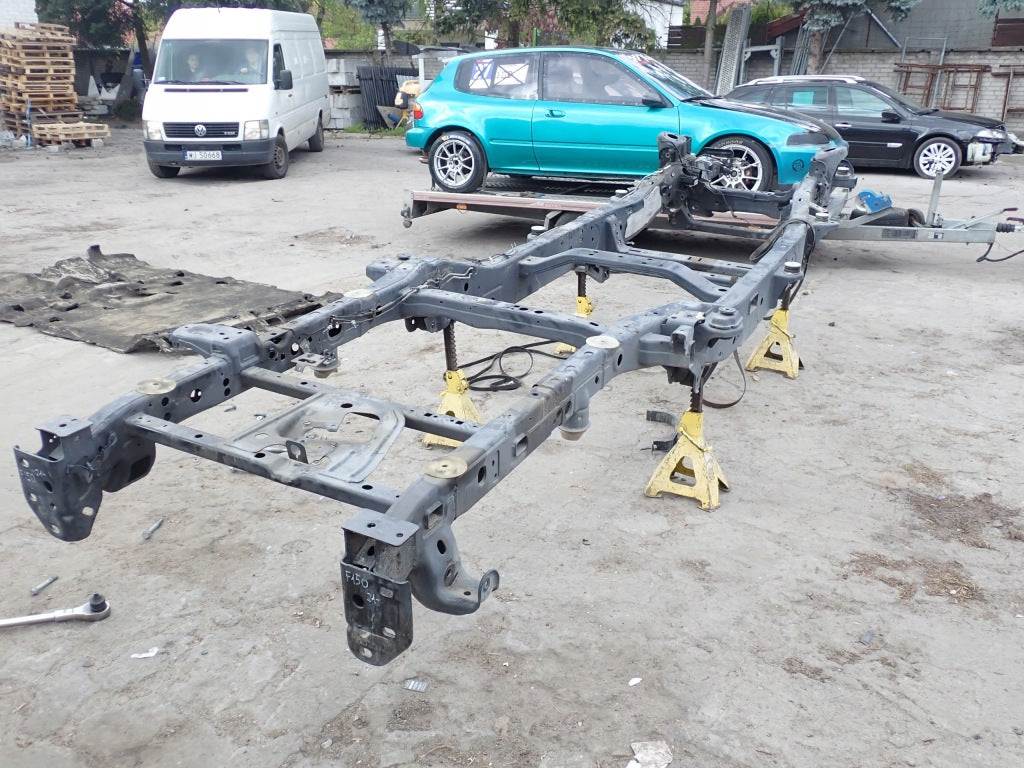 Rama Nośna Średnia Ford F150 4x4 Crew Cab Hybryda Paka 5.5ft 21-