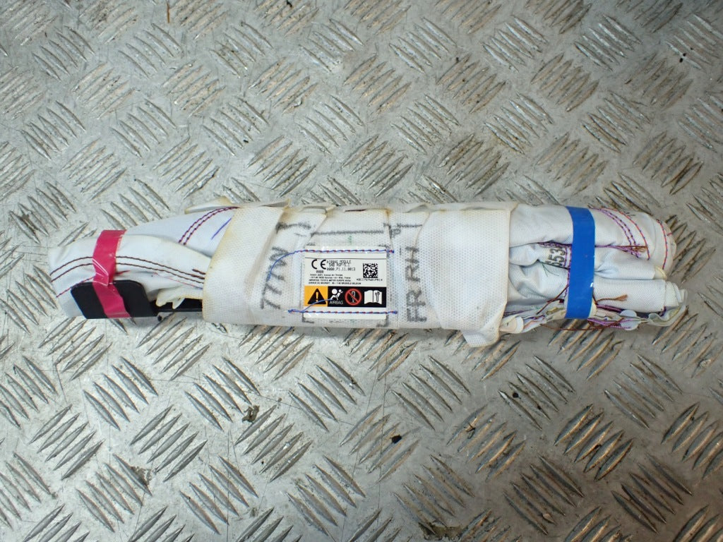 Poduszka Boczna Fotela Prawa Przednia Przód Airbag Toyota Sienna XL40 2021