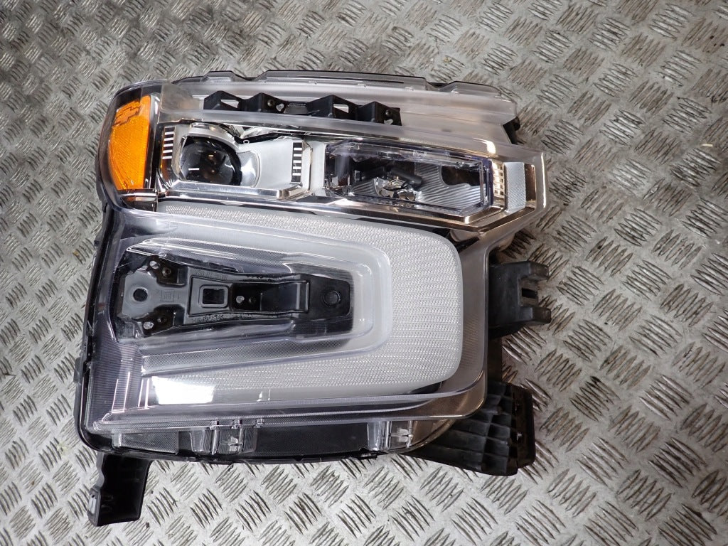 Lampa Prawa Przednia Przód kpl. LED Reflektor Chevrolet Silverado 2022 LIFT