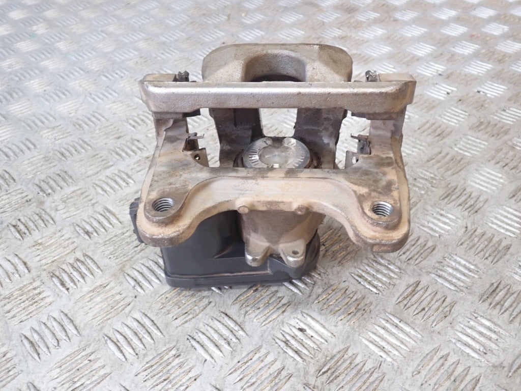 Zacisk Tylny Elek. Chevrolet Suburban Tahoe Cadillac Escalade GMC Yukon 21-