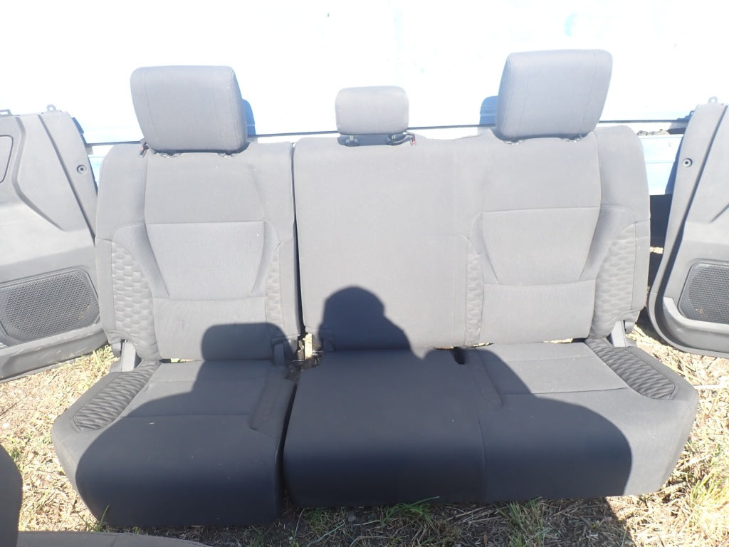Kanapa Tylna Toyota Tundra 2022-