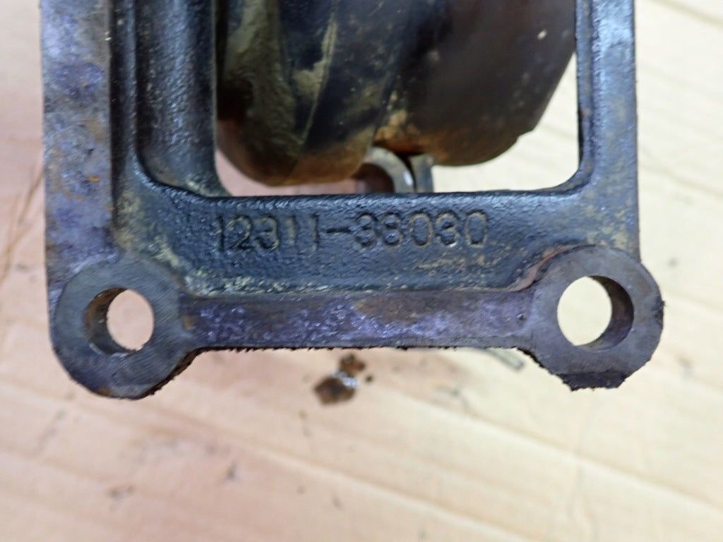 Engine Mount Paw Mount Toyota Tundra 5.7 2007-