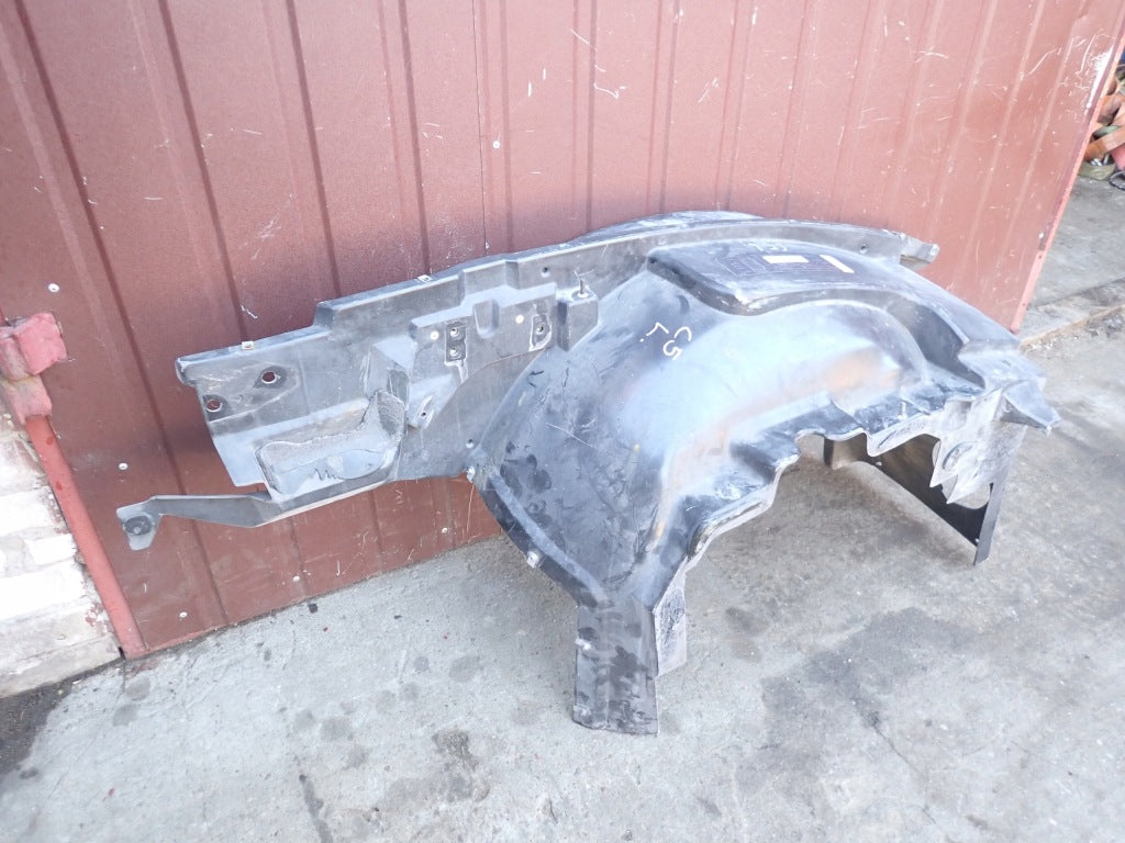 Fartuch Nadkole Lewe Przednie Chevrolet Corvette C5