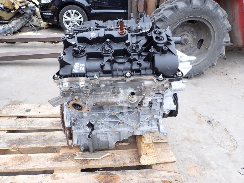 Goły silnik Ford Expedition F150 2024 3.5 V6 Ecoboost, część samochodowa od Autolandparts, widok na element silnika