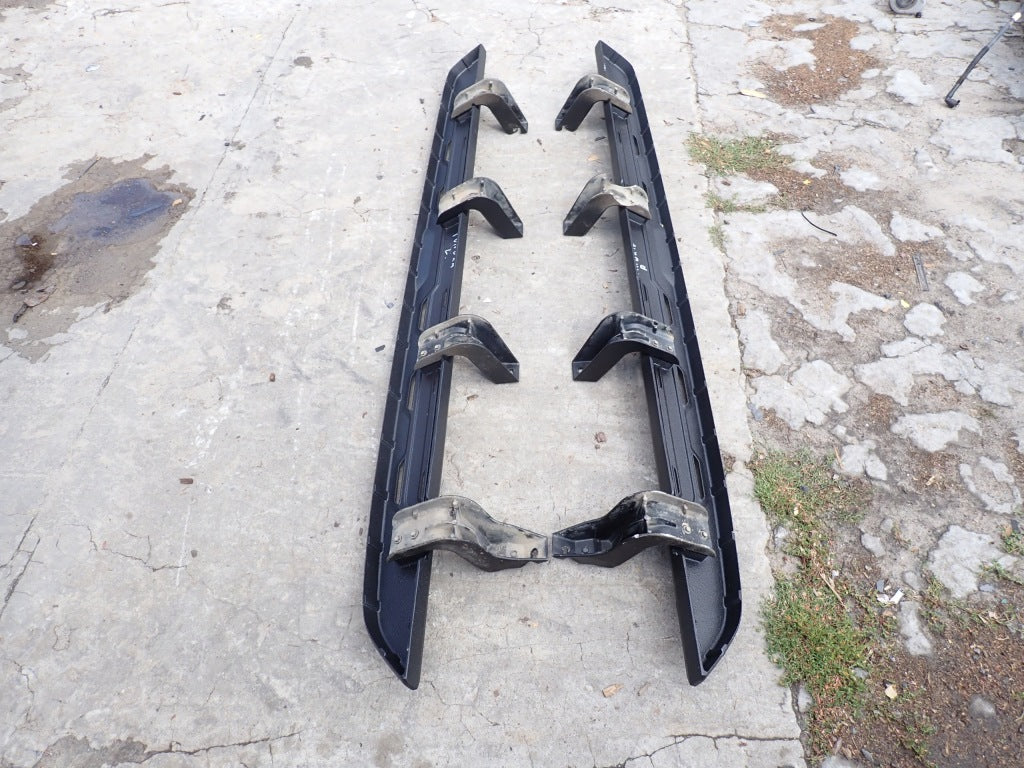 Stopnie Progi PARA Toyota Tundra Crew Cab TRD Pro 3.4 4x4 2022-