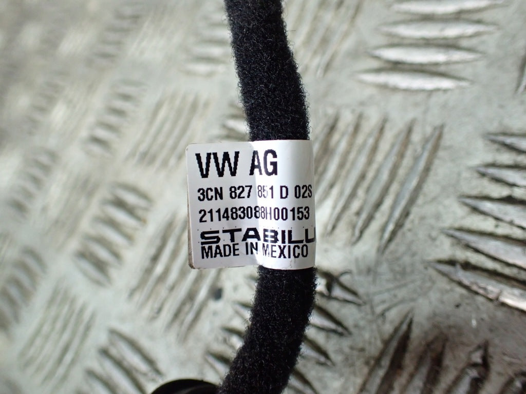 VW Atlas 2022 Tailgate Shock Absorber Telescope Actuator