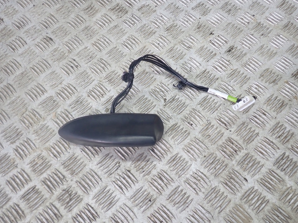 Antena Dachowa GPS Rekinek Toyota Sienna XL40 2021