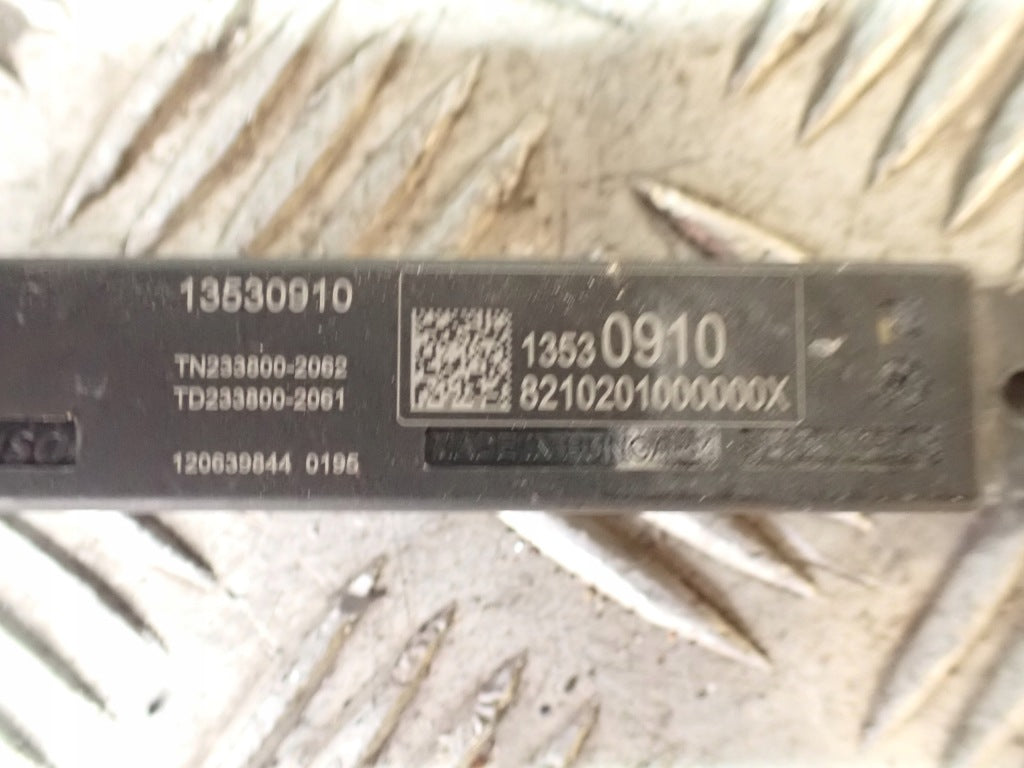 Antena Niskiej Częstotliwości Mocowanie Chevrolet Corvette C8 Cabrio 2020-