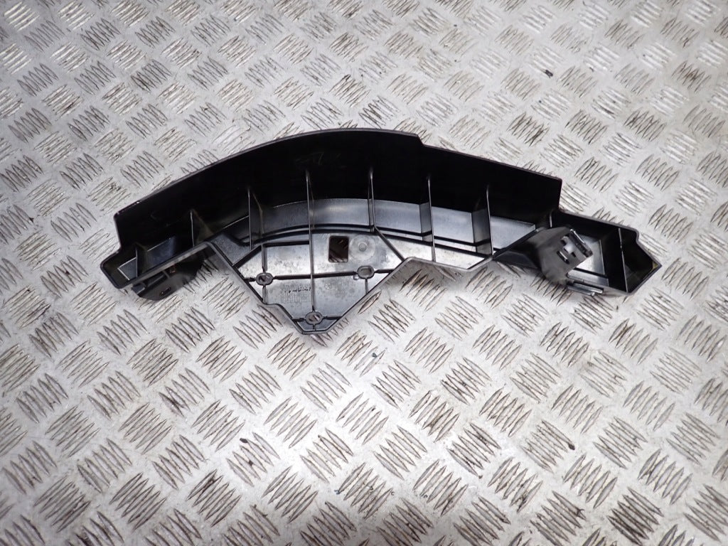 Ślizg Pod Lampę Reflektora Prawy Dodge RAM V Bighorn Laremie 2019-