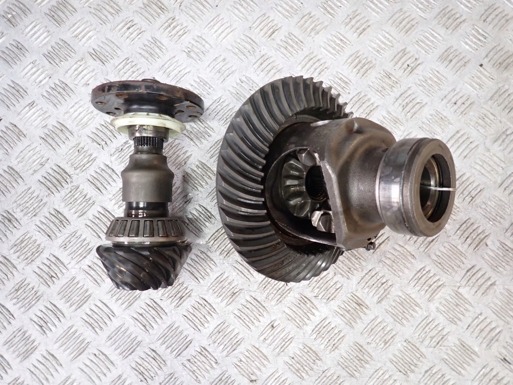 Wkład tylnego mostu Autolandparts do Ford F150 2021- z przełożeniem 3.31, widoczny na zdjęciu, części samochodowe