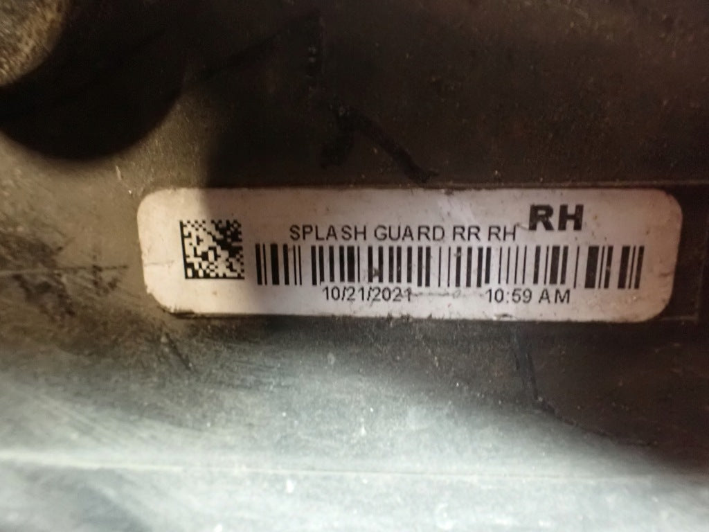 Chlapacz Tylny Tył Infiniti QX60 L51 Nissan Pathfinder R53 2022