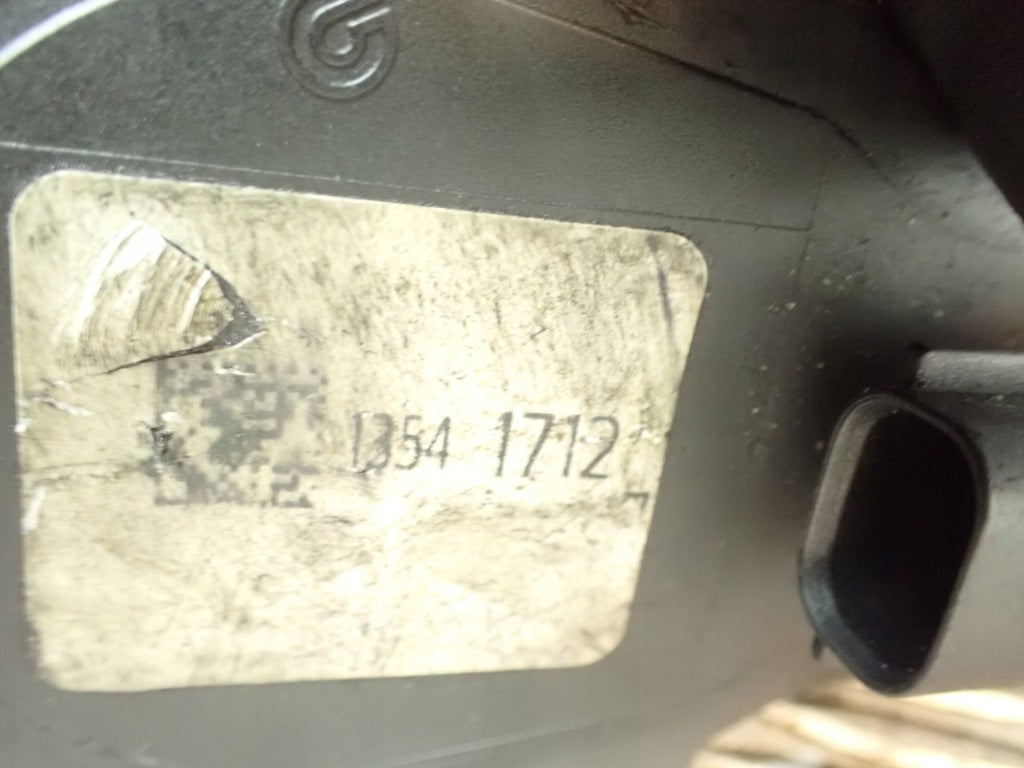 Zacisk Hamulcowy Tylny Elektryczny Ręcznego Chevrolet Corvette C8 2020-