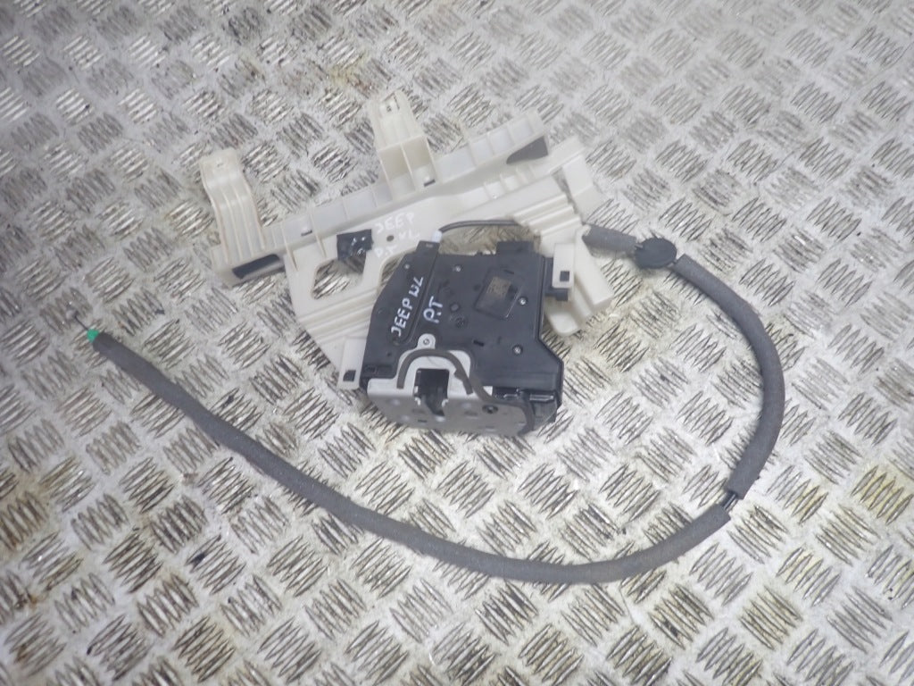 Zamek Drzwi Prawy Tylny Tył Jeep Grand Cherokee WL Wagoneer 2021-