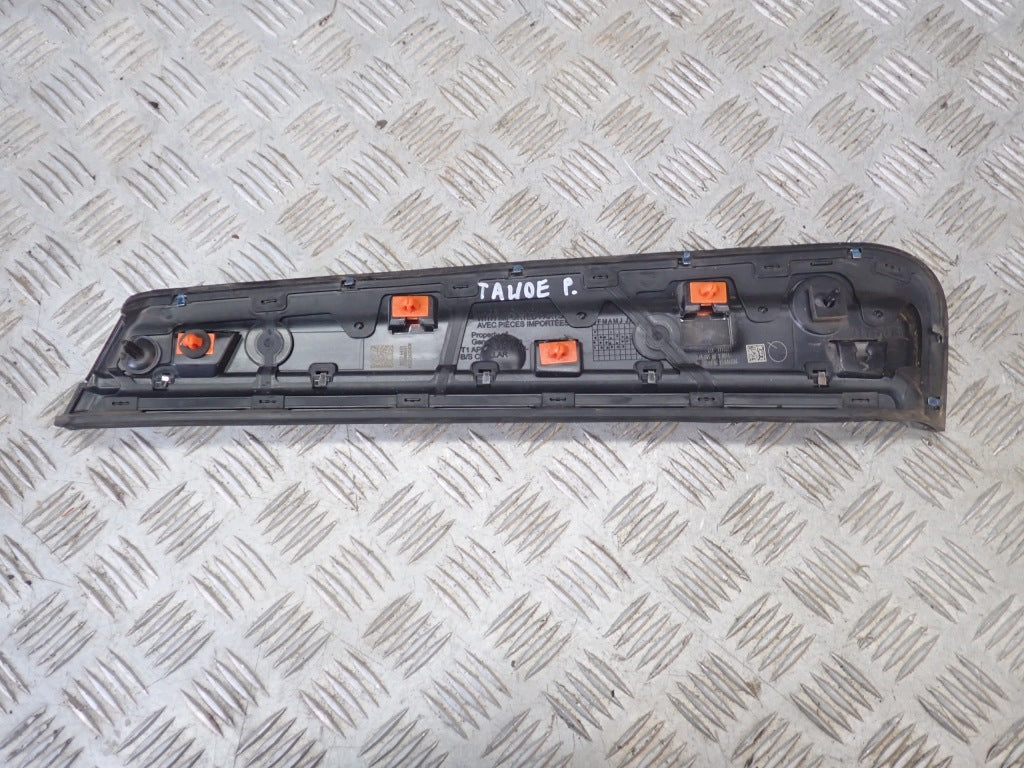 Right Rear Fender Trim Chevrolet Tahoe Yukon 21-