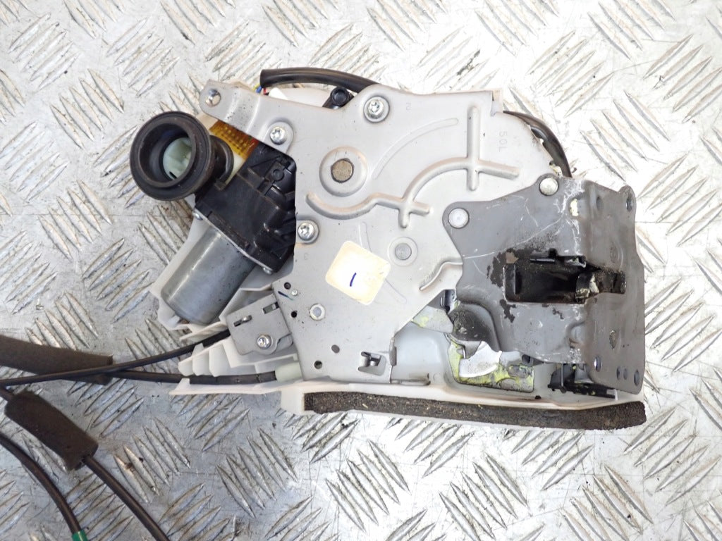 Zamek Klamka Siłownik Zamka Drzwi Lewy Tył Tylny Toyota Sienna XL40 2021-