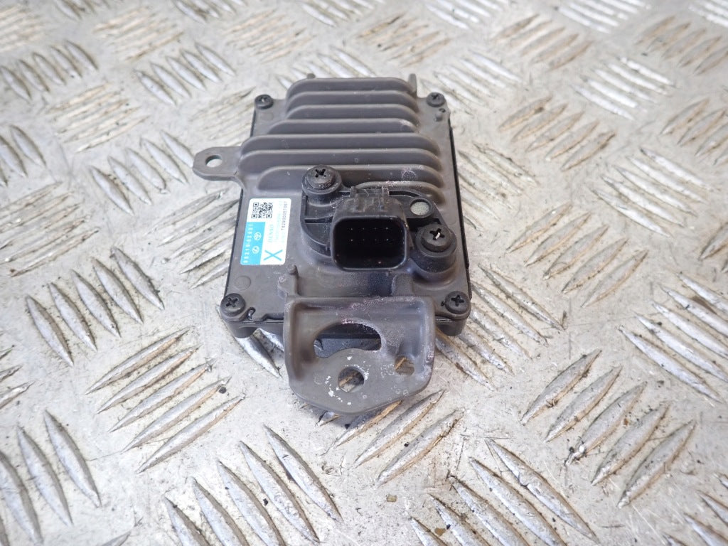 Radar Przedni Przód Distronic Toyota Sienna XL40 2021-