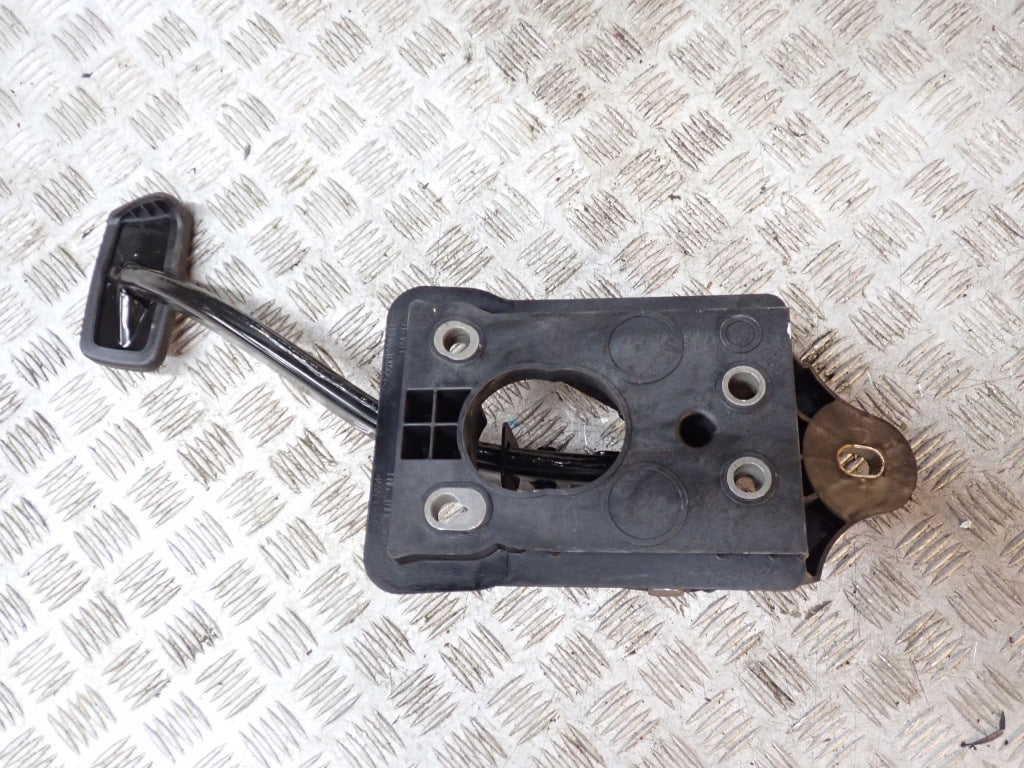 Brake Pedal Chevrolet Tahoe Suburban Escalade Sierra Silverado 21-