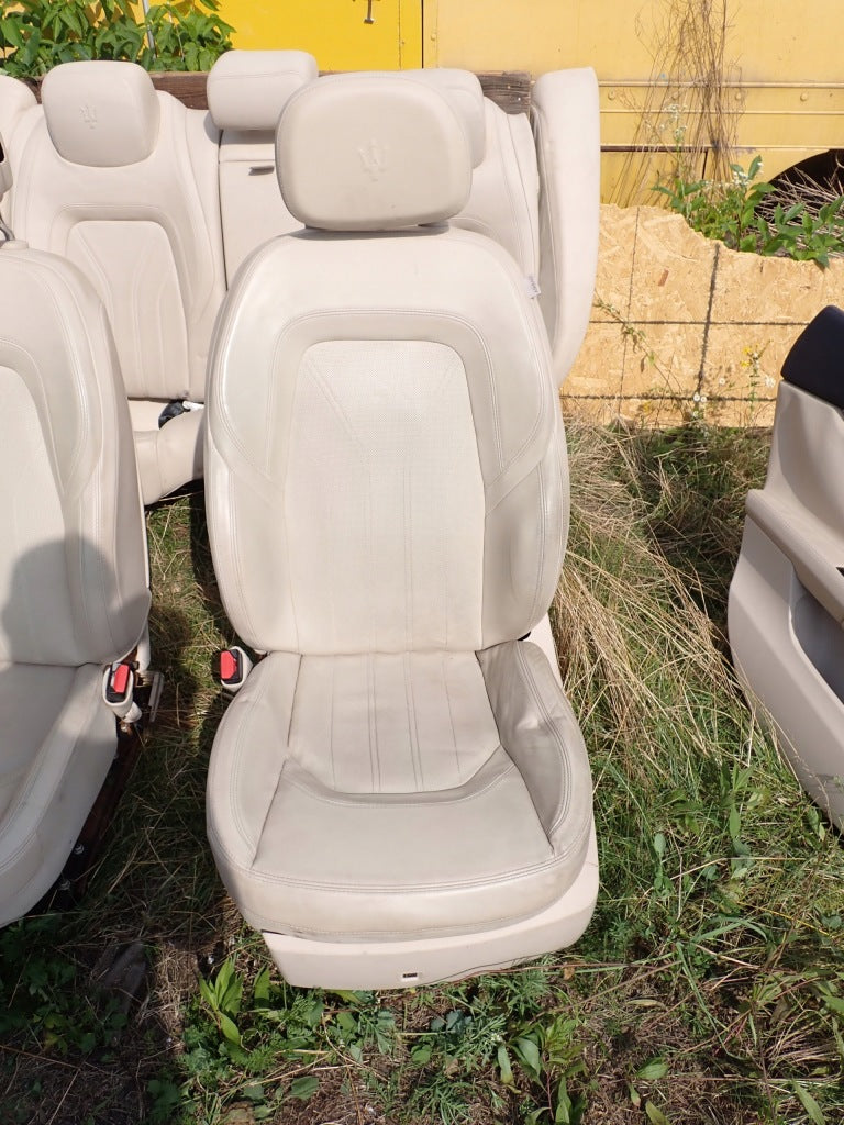 Tapicerka Kpl Fotele Boczki Maserati Quattroporte GTS 13-