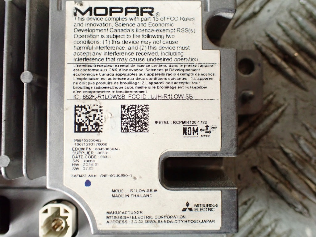 Moduł Sterownik Radia Wyświetlacza Radio Jeep Grand Cherokee WL 3.6 21-