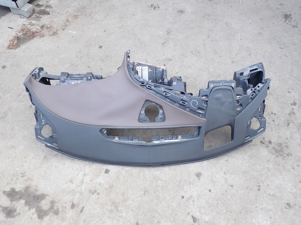 Deska Kokpit Skóra HUD Chevrolet Corvette C7 3LT