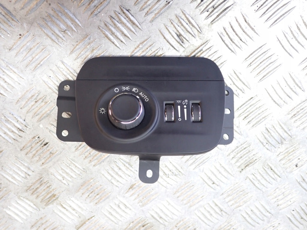 Panel Przełącznik Włącznik Świateł Jeep Grand Cherokee WL Długi 3.6 21