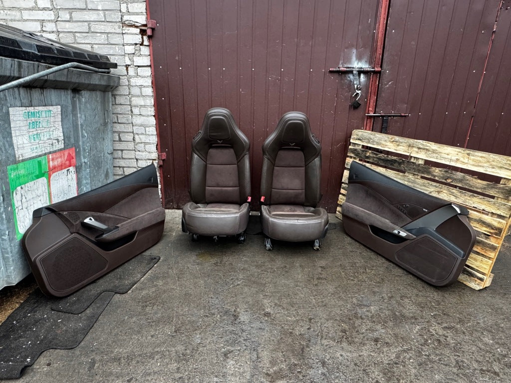Tapicerka Kpl. Fotele Boczki Welur Chevrolet Corvette C7 3LT 2014-