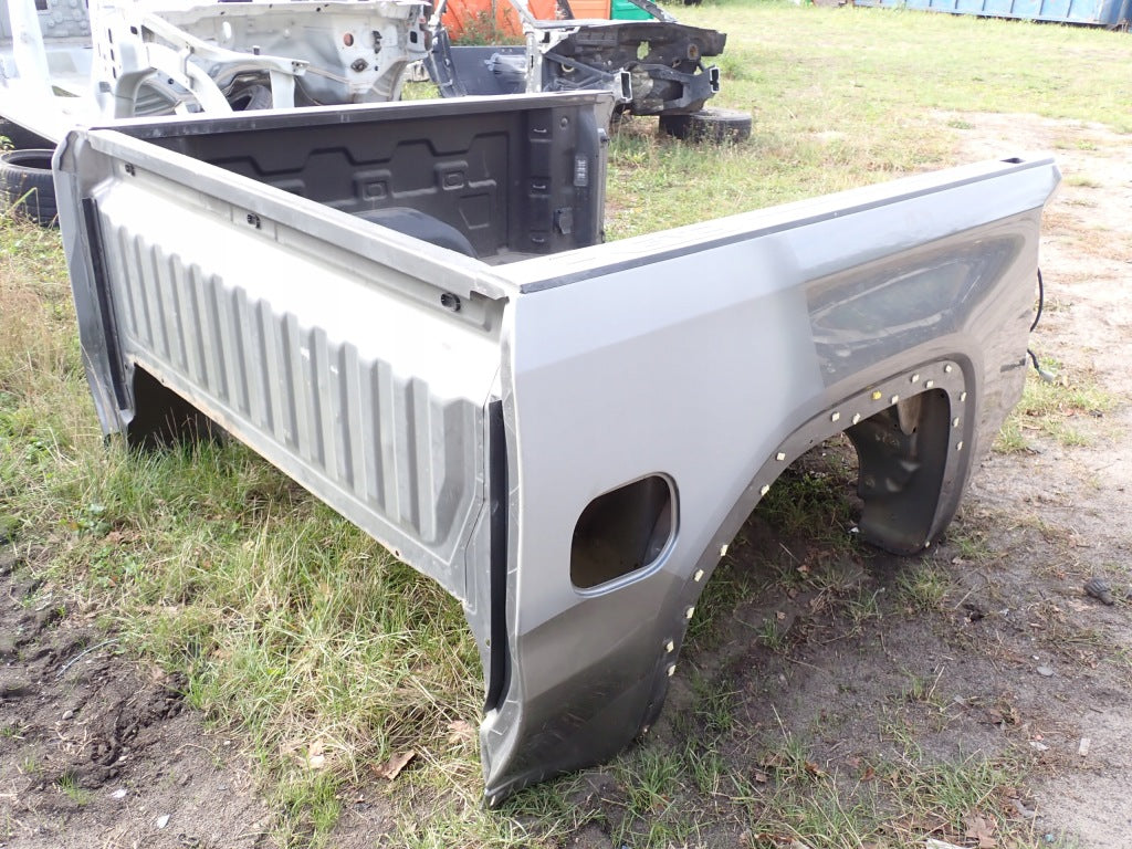 Paka Tylna Zabudowa 5.9 ft 180 cm GMC Sierra 1500 3.0D AT4 2019-