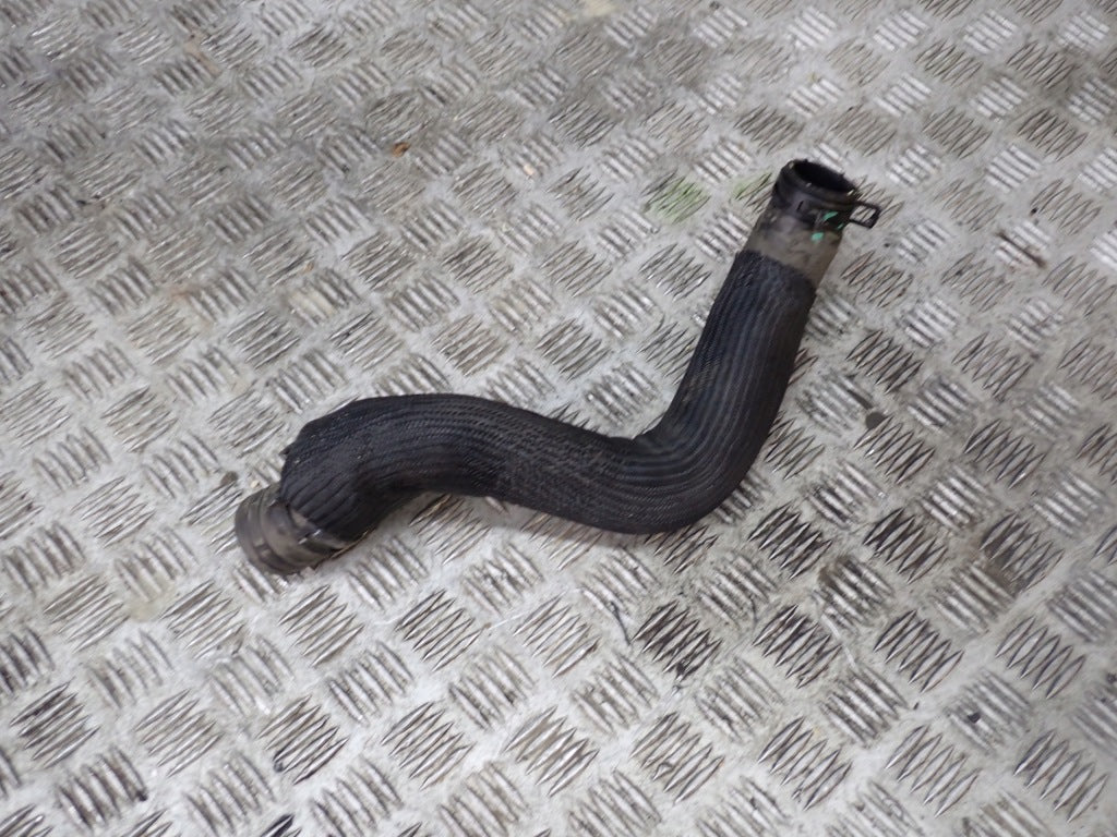 Water Radiator Hose Pipe Chevrolet Silverado GMC Sierra 2019-