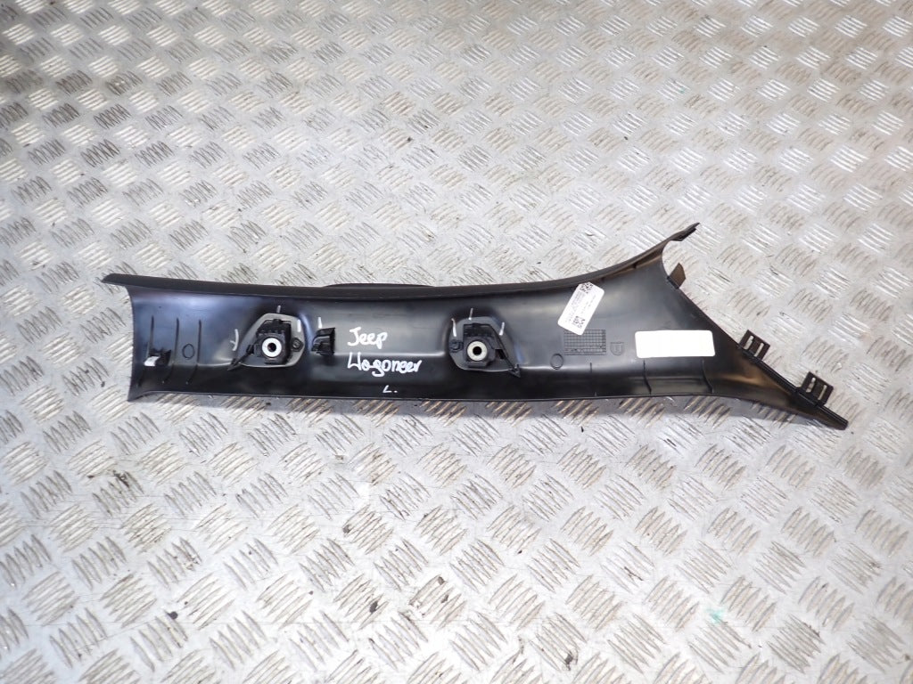 Osłona Słupka Lewa Przednia Jeep Wagoneer Grand Wagoneer WS 5.7 22-
