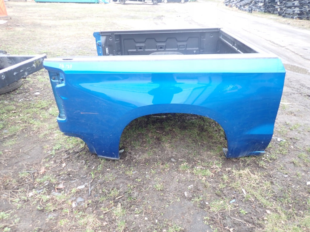 Paka Buda Zabudowa Tylna 5.9ft 180cm Chevrolet Silverado 2022