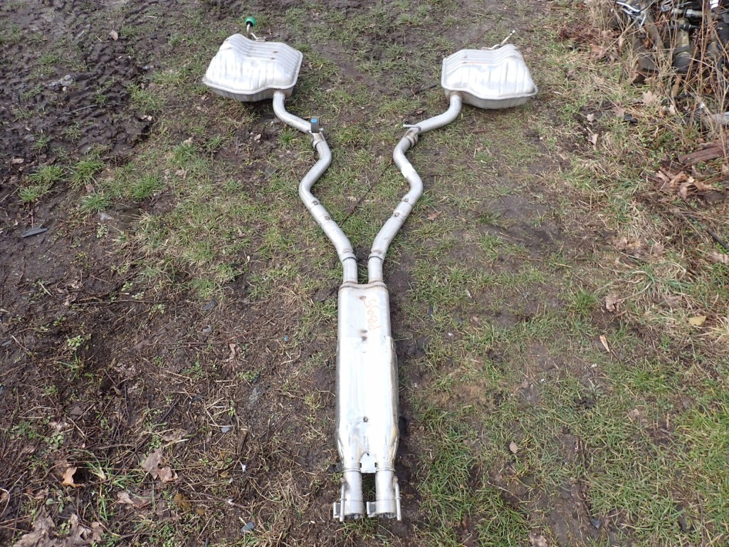 Exhaust Muffler Kit Ford Explorer Limited 3.3 2020
