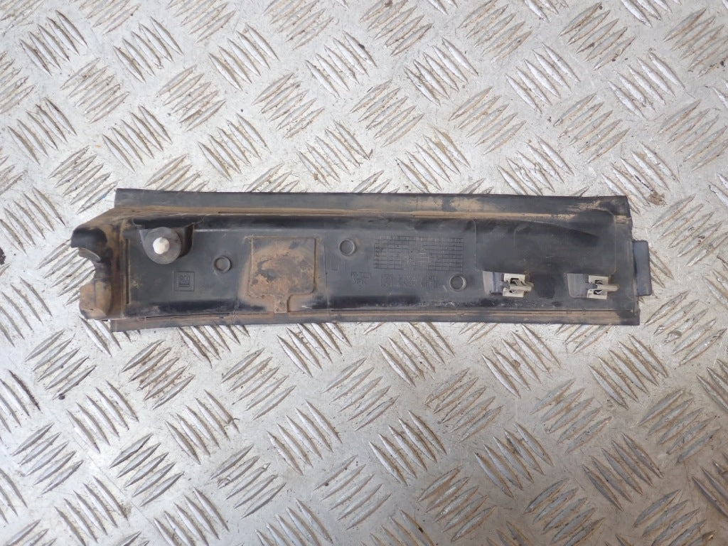 Left Drainage Strip Chevrolet Tahoe Suburban Yukon 21-