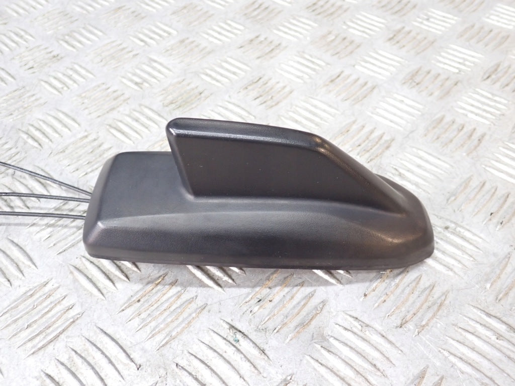 Antena Dachowa Rekinek Chevrolet Silverado LT Trail Boss 2019-