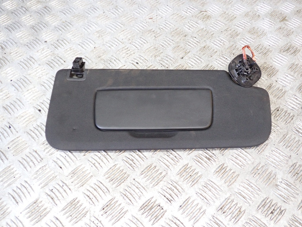 Sun Visor Right Chevrolet Tahoe Suburban Yukon 21-