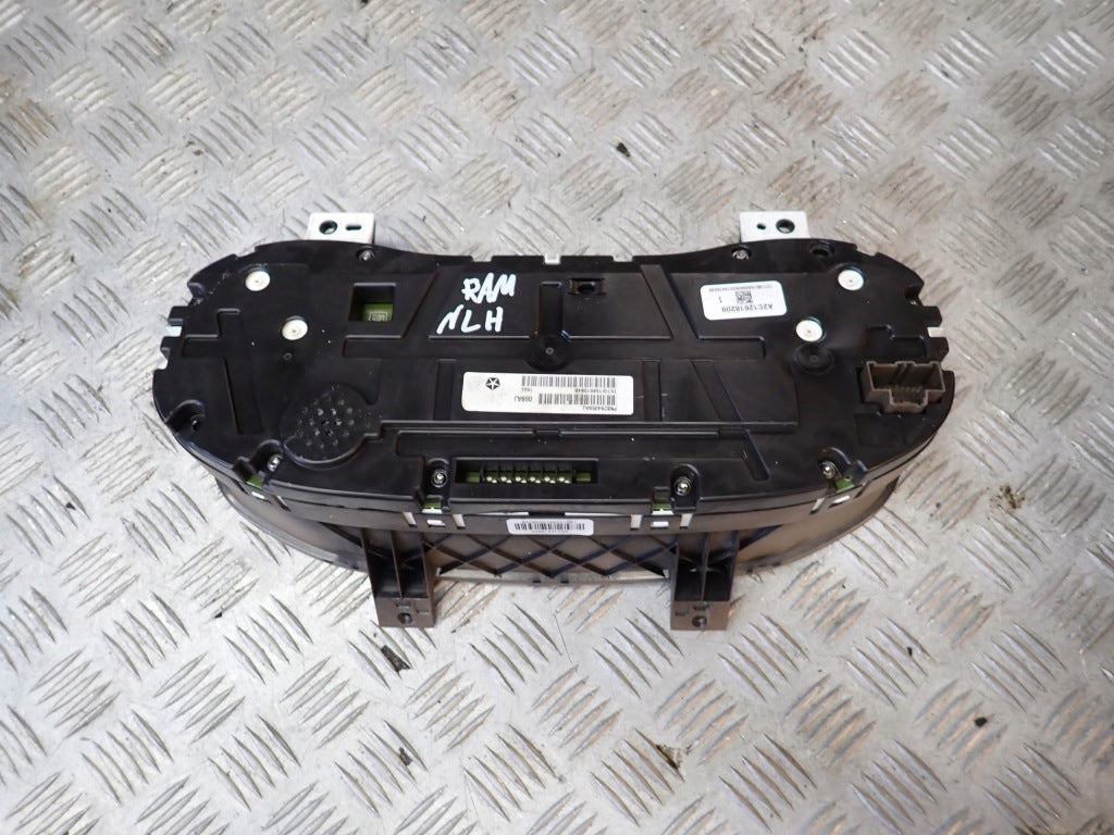 Odometer Gauges Dodge RAM V Limited LONHORN 5.7 2019-