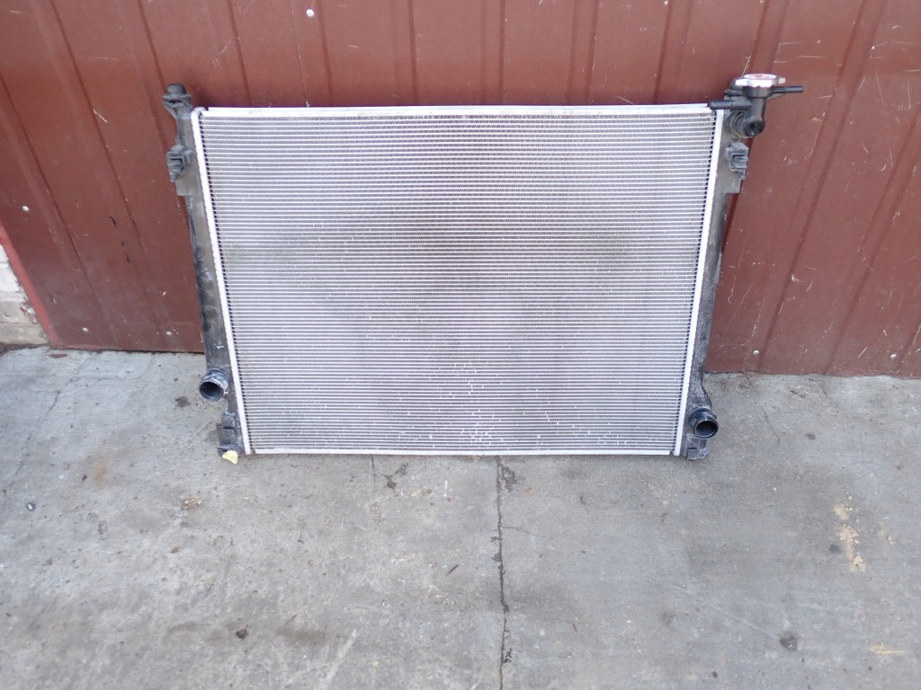 Water Radiator Toyota Sienna XL40 2.5 Hybrid 2021-
