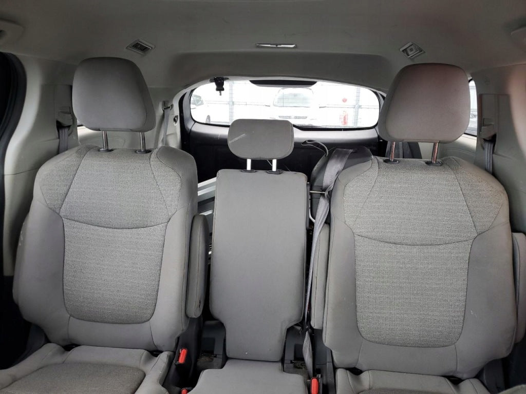 Обшивка дверей, ліва, передня, Toyota Sienna XL40 2021