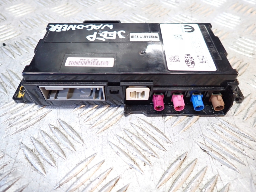 Moduł Bluetooth Komunikacji Jeep Grand Wagoneer WS 5.7 4x4 2023