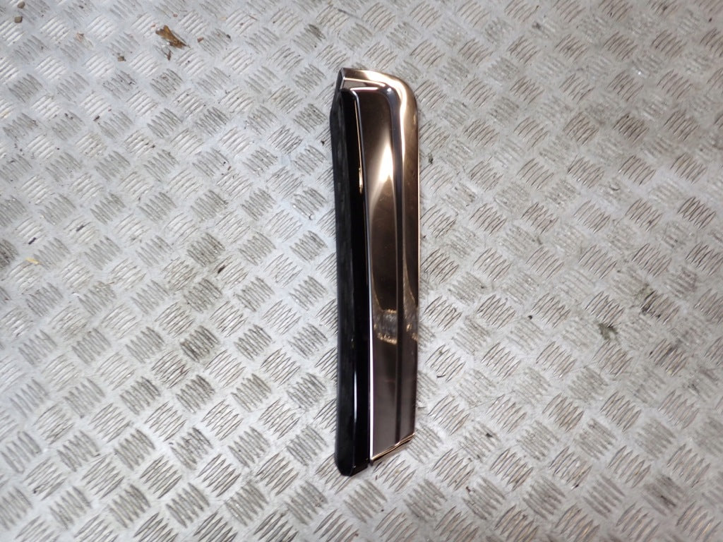 Right Rear Fender Trim Chevrolet Tahoe Yukon 21-