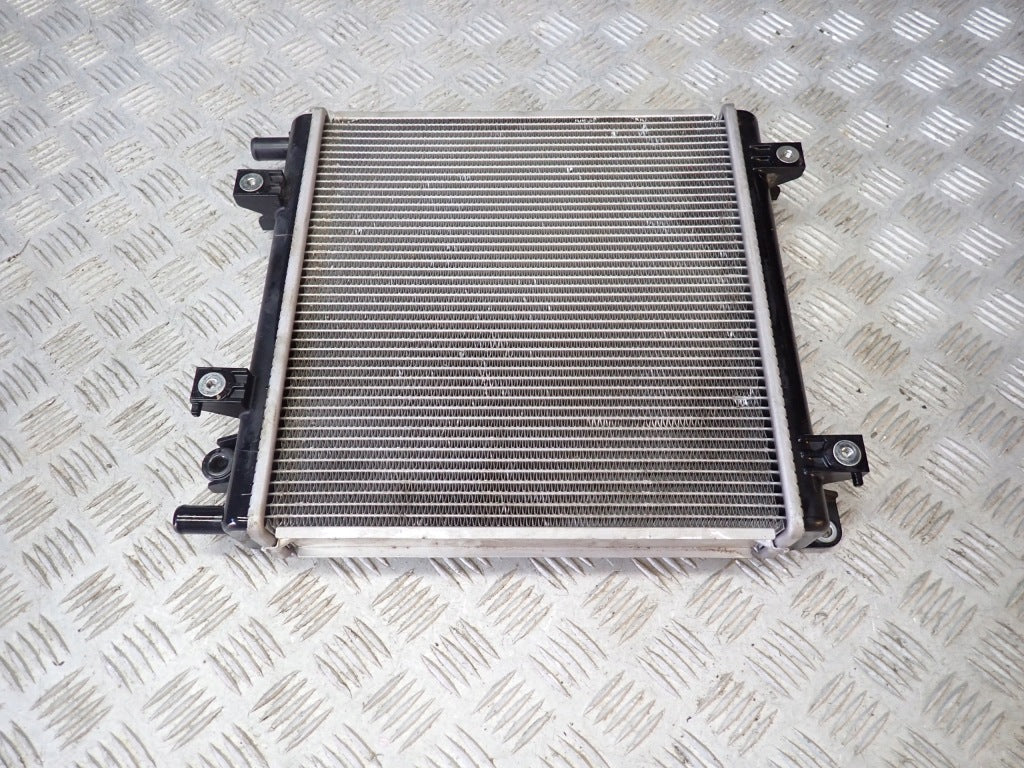 Intercooler Right Toyota Tundra Sequoia 2022-