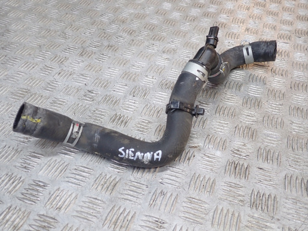 Przewód Wąż Rura Wody Toyota Sienna XL40 2021
