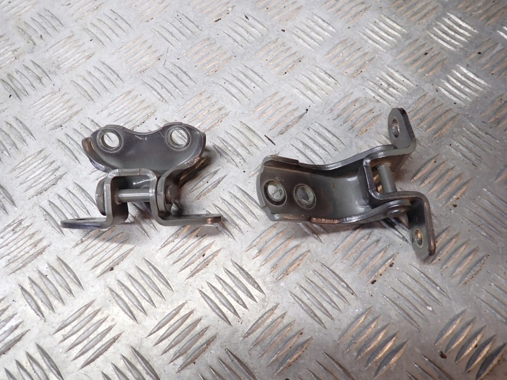 Zawiasy Drzwi Para Toyota Sienna XL40 2021
