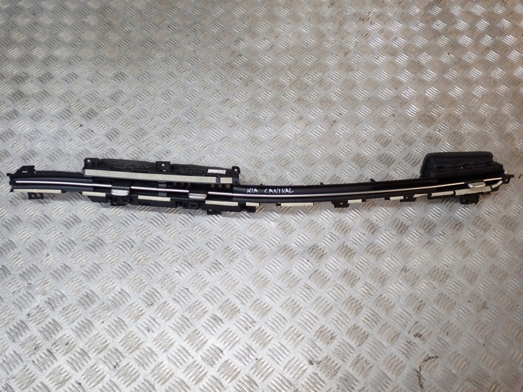 Grille Grilles Center Center Panels Kia Carnival LX KA4 2020-