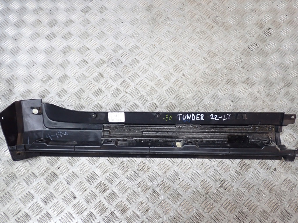 Listwa Progowa Lewa Tylna Super Cab Toyota Tundra 2022-