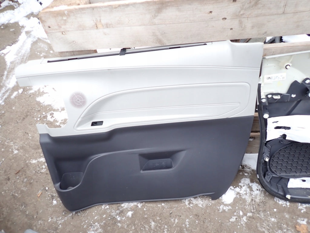 Rear Right Door Side Panel Toyota Sienna XL40 2021
